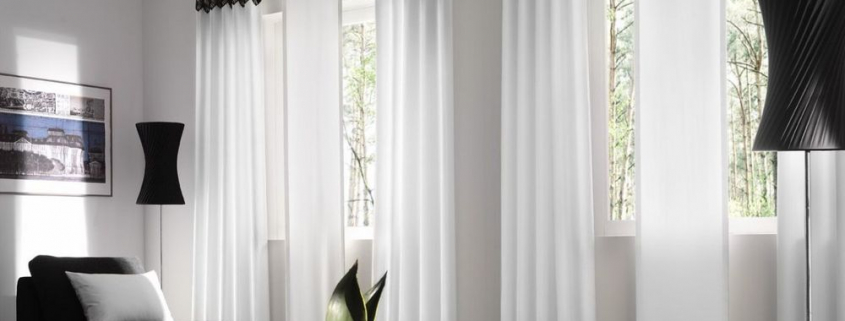 Curtain design in a modern interior